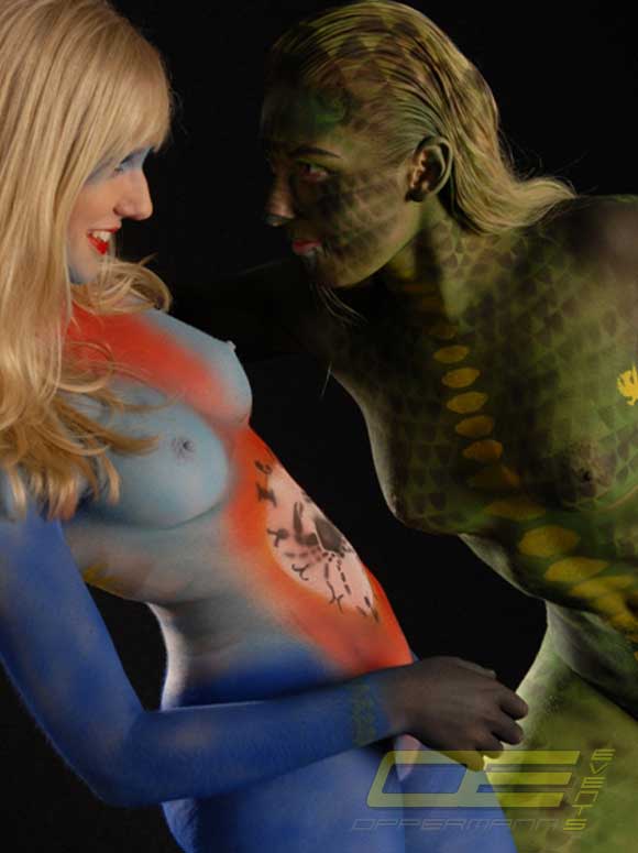 bodypainting messestand werbung