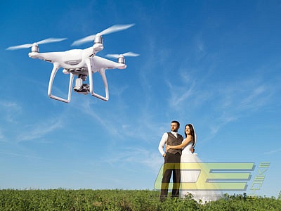Drohne für Luftaufnahmen mieten