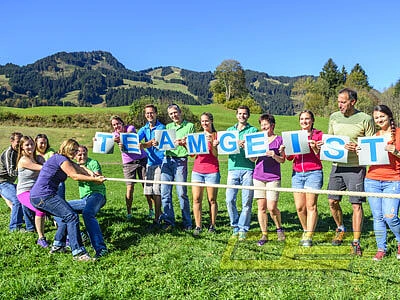 Teambuilding - Gemeinsam Erlebnisse schaffen zum Stärken von Teamwork und Teamgeist