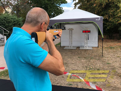 Laser Biathlon Gewehre von Anschütz mit Zielscheiben für Events mieten